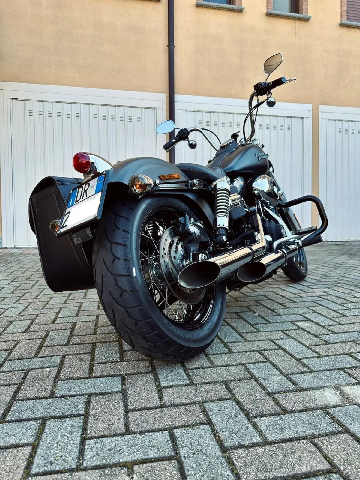 Harley-Davidson 1584 Street Bob (2008 - 15) - FXDB (4)
