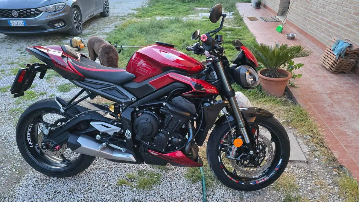 Triumph Street Triple 765 RS (2023 - 26) (3)