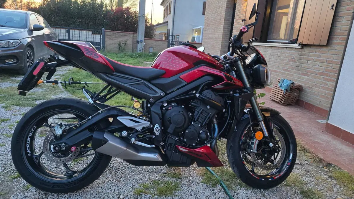 Triumph Street Triple 765 RS (2023 - 26) (7)