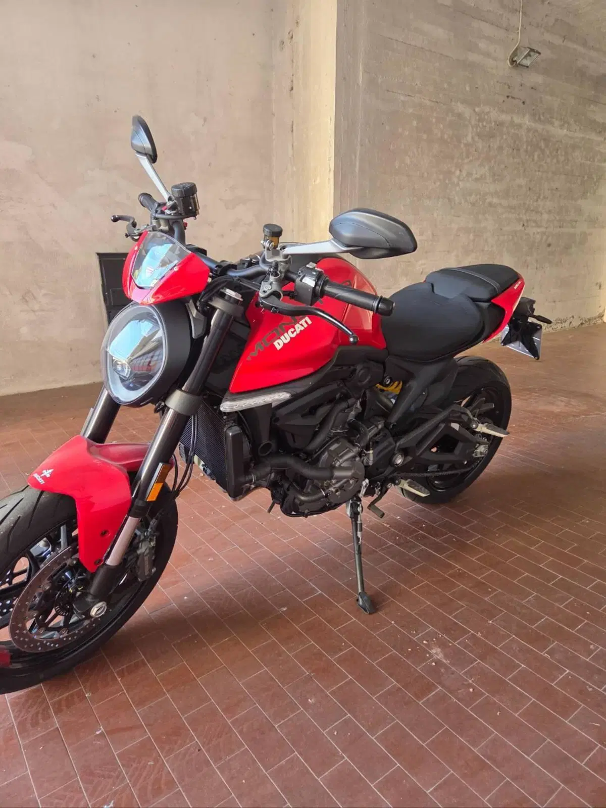 Ducati Monster 937 (2021 - 25) (7)