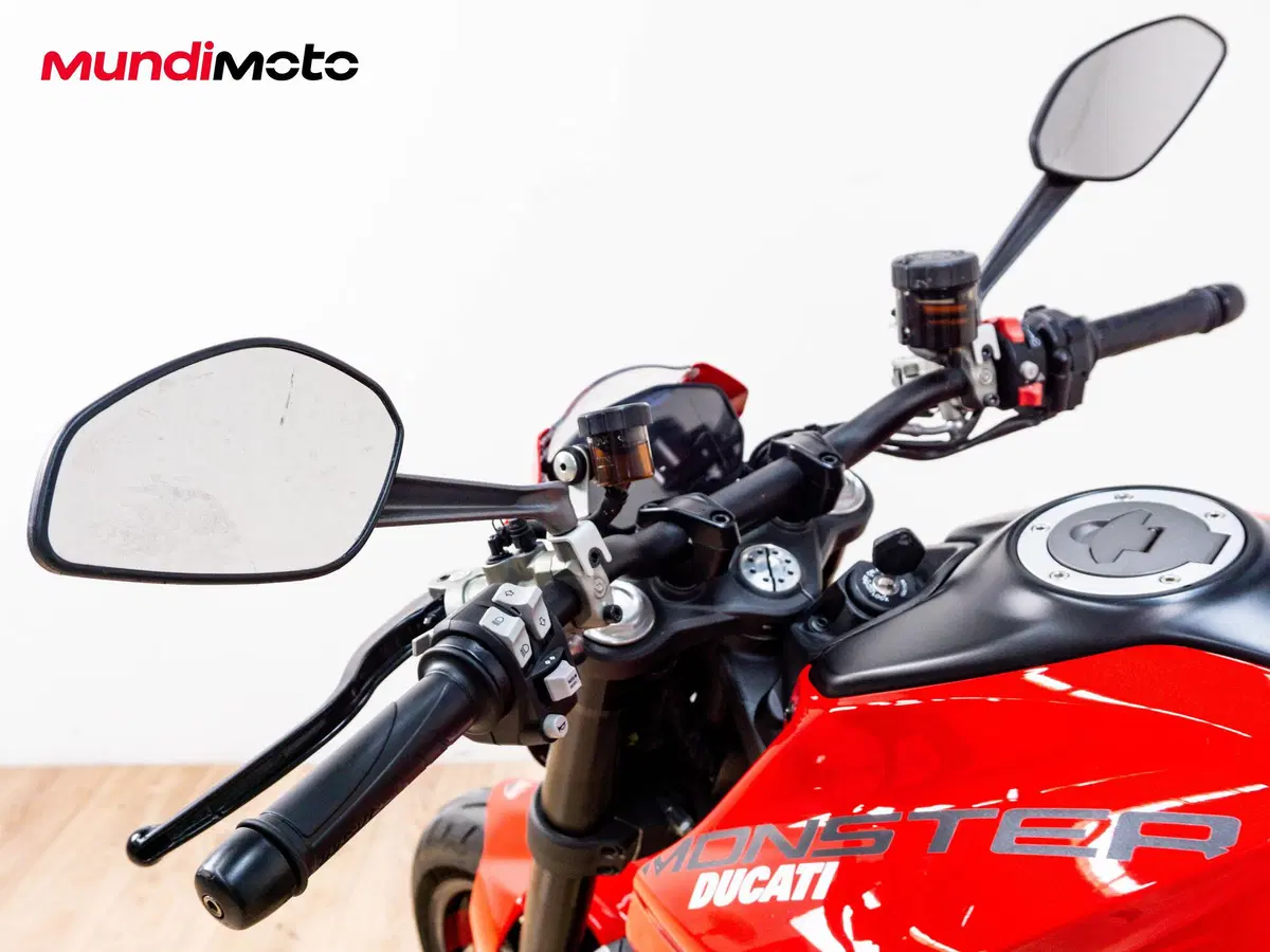 Ducati Monster 937 (2021 - 25) (11)