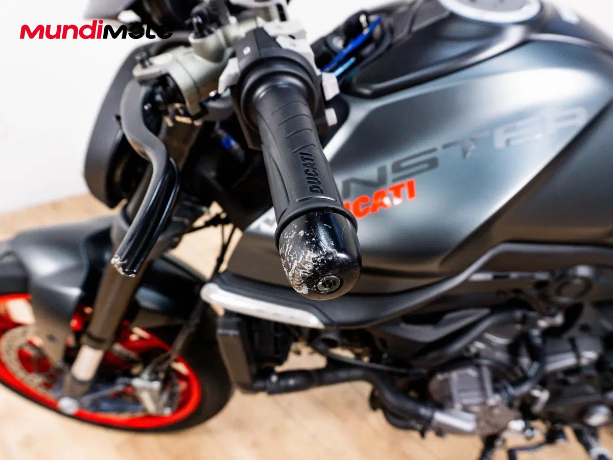 Ducati Monster 937 (2021 - 25) (23)