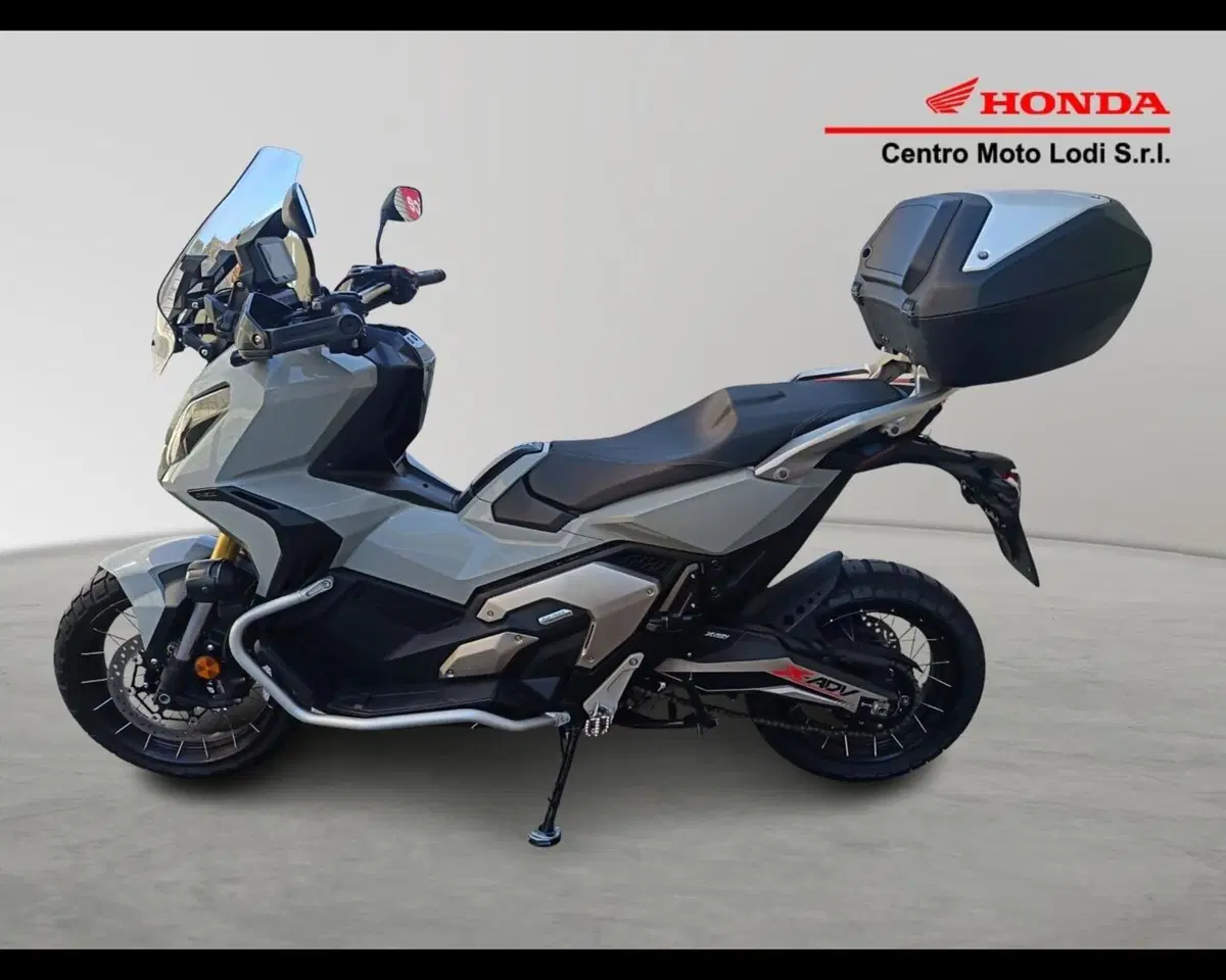 Honda X-ADV 750 DCT Adventure (2021 - 24) (3)