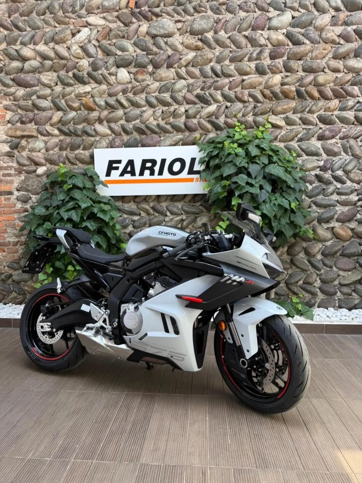 CFMOTO 675SR-R (2025 - 26) (2)