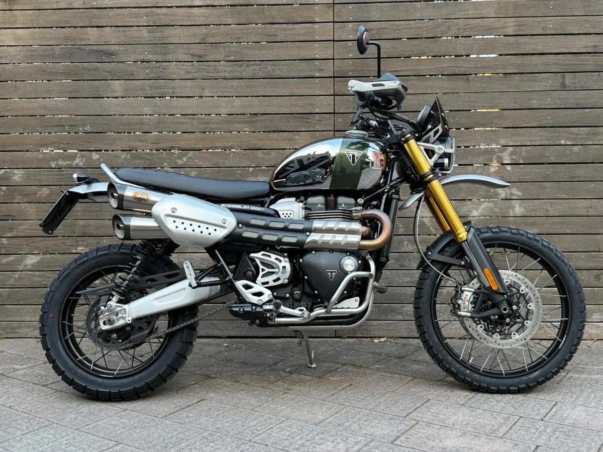Triumph Scrambler 1200 XE Chrome Edition (2023)