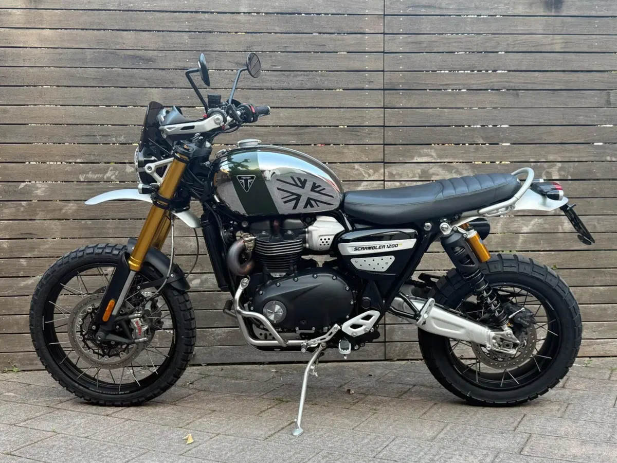 Triumph Scrambler 1200 XE Chrome Edition (2023) (2)