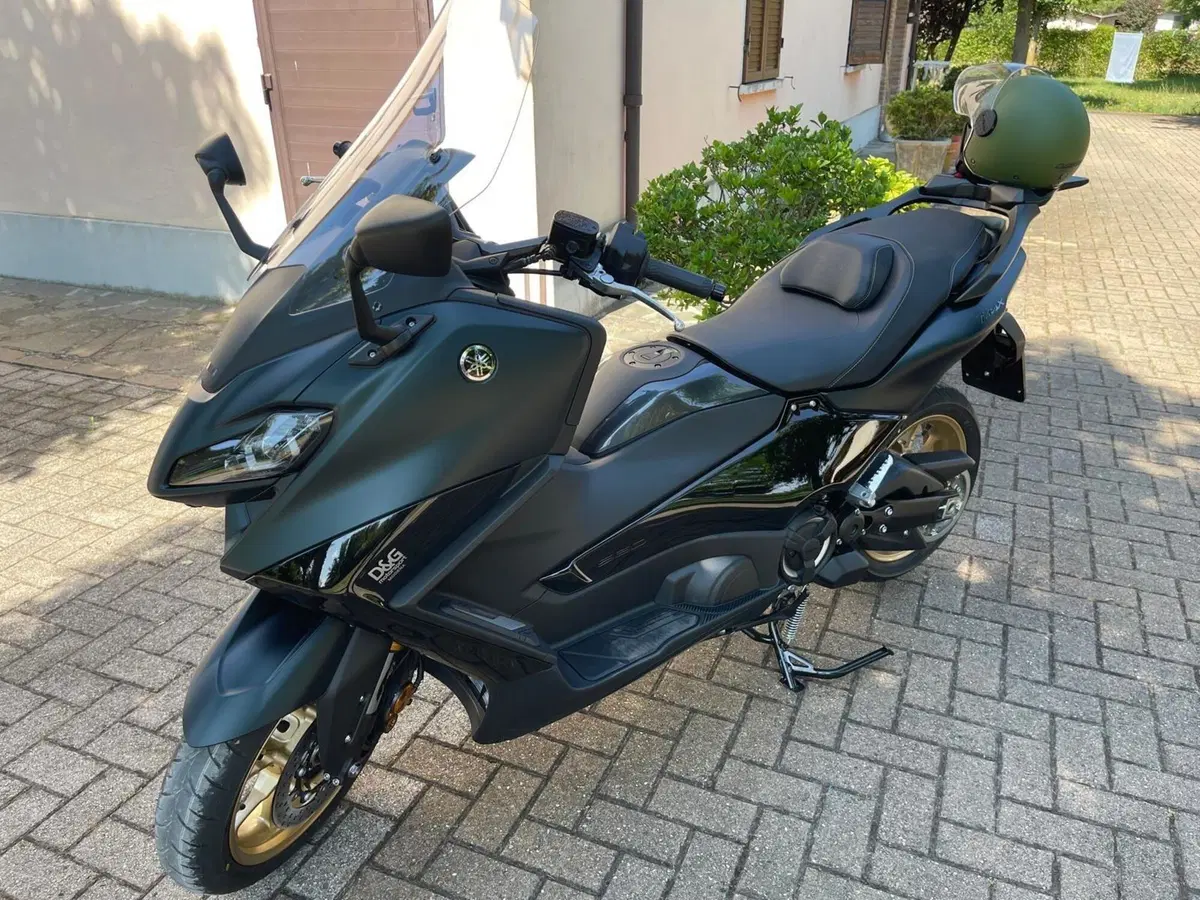 Yamaha T-Max 560 Tech Max (2022 - 24) (5)