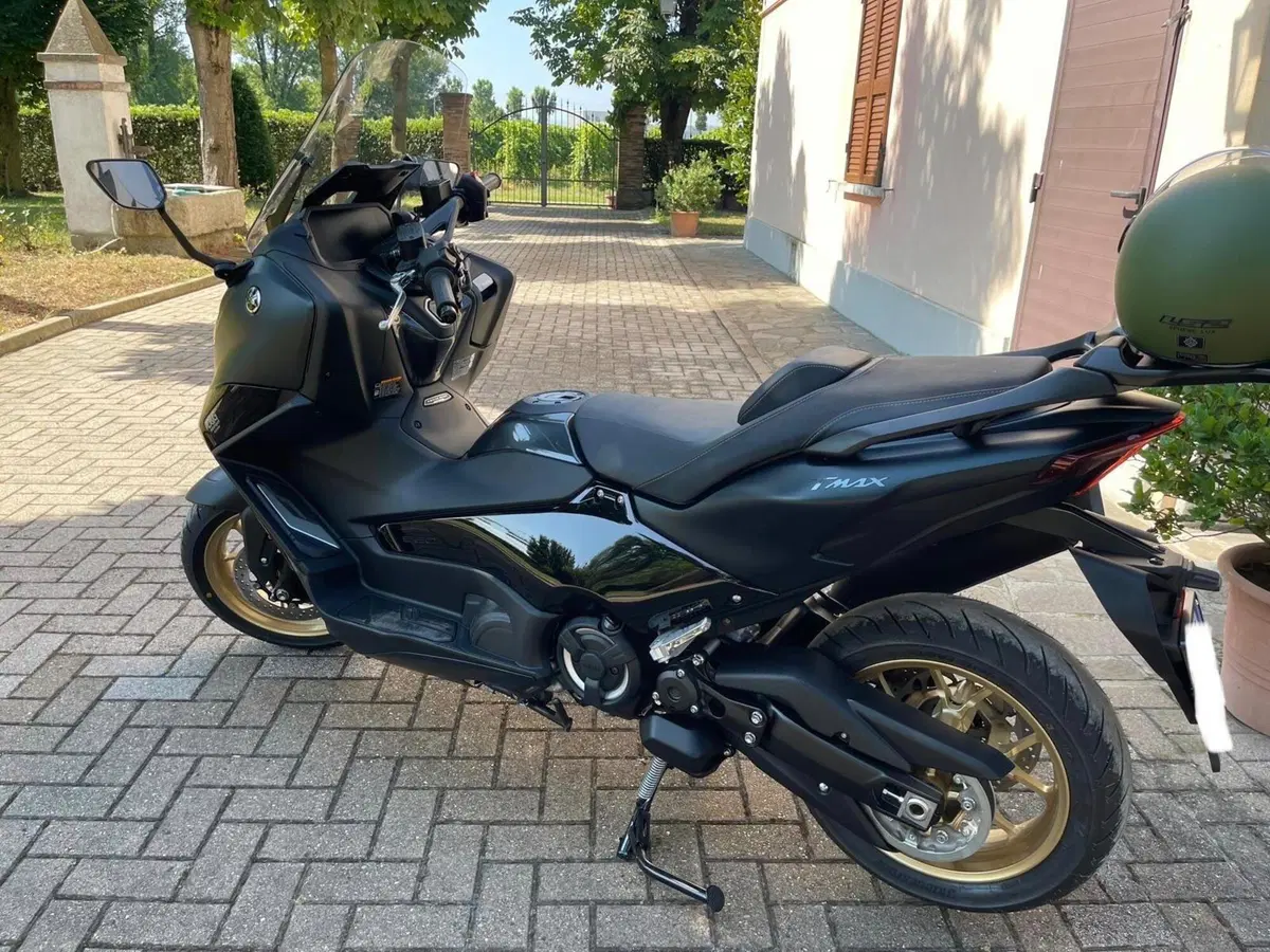 Yamaha T-Max 560 Tech Max (2022 - 24) (8)