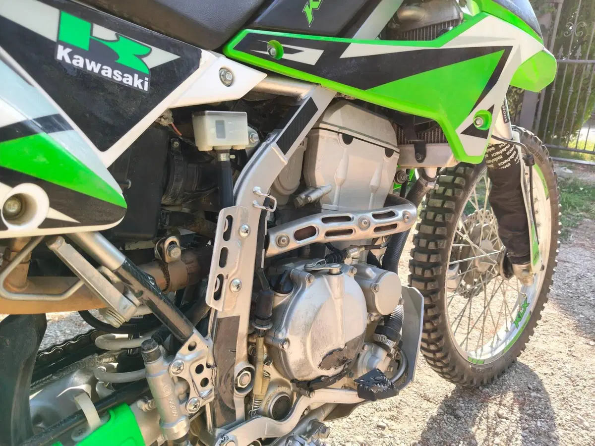 Kawasaki KLX 250 (2009 - 16) (2)