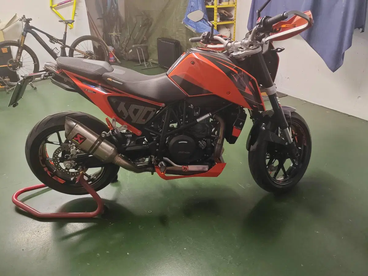 KTM 690 Duke (2016 - 19)