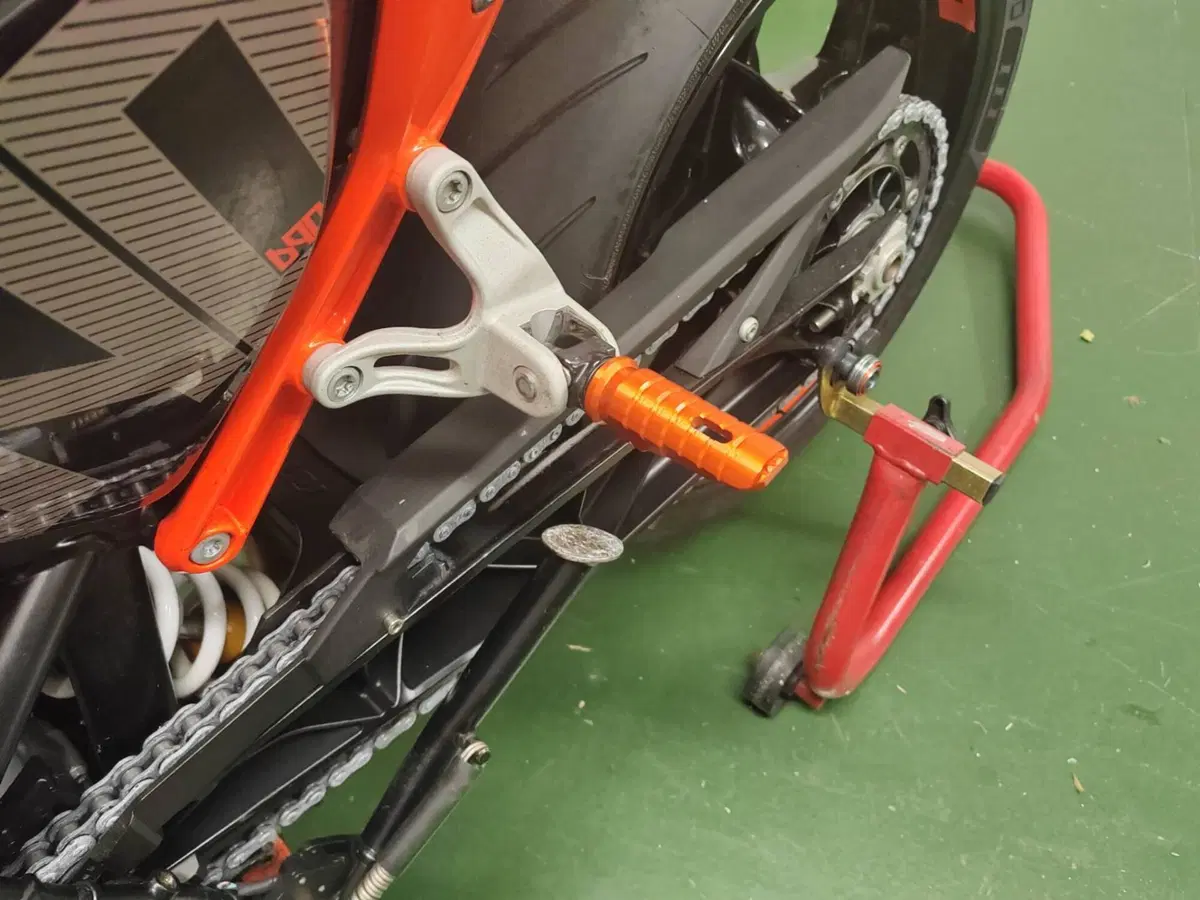 KTM 690 Duke (2016 - 19) (19)