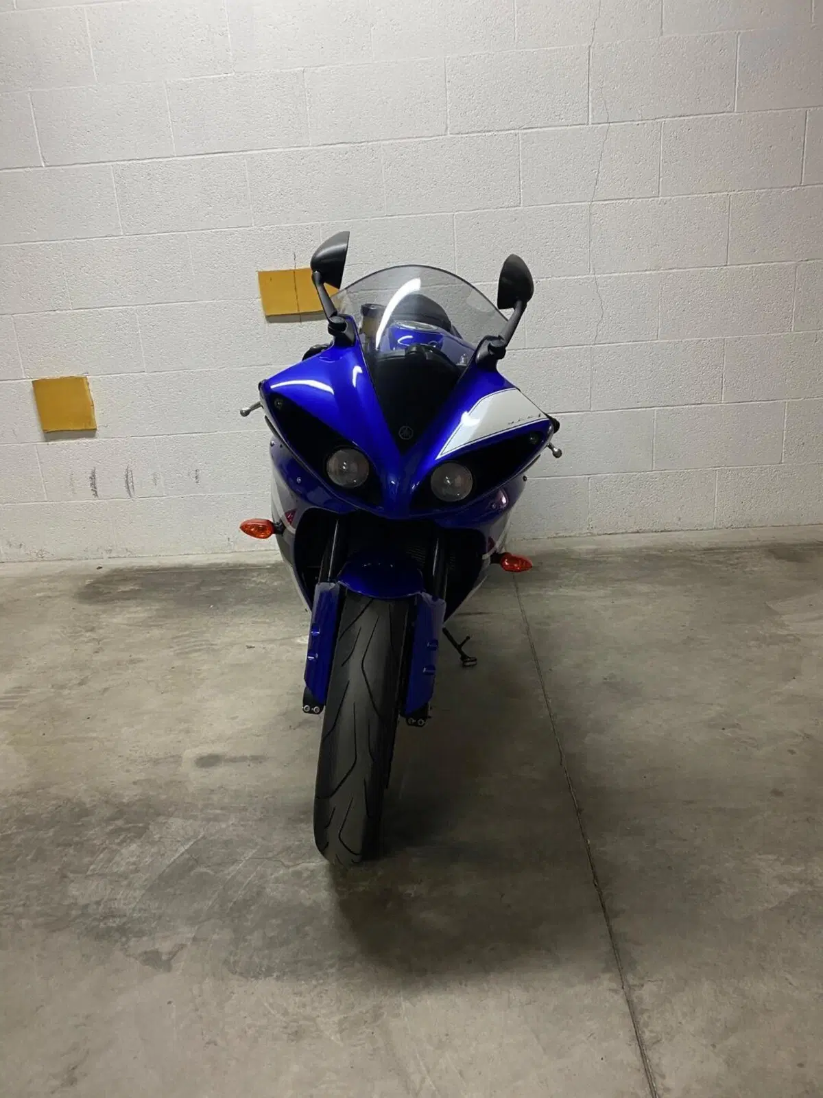 Yamaha YZF R1 (2009 - 11) (5)