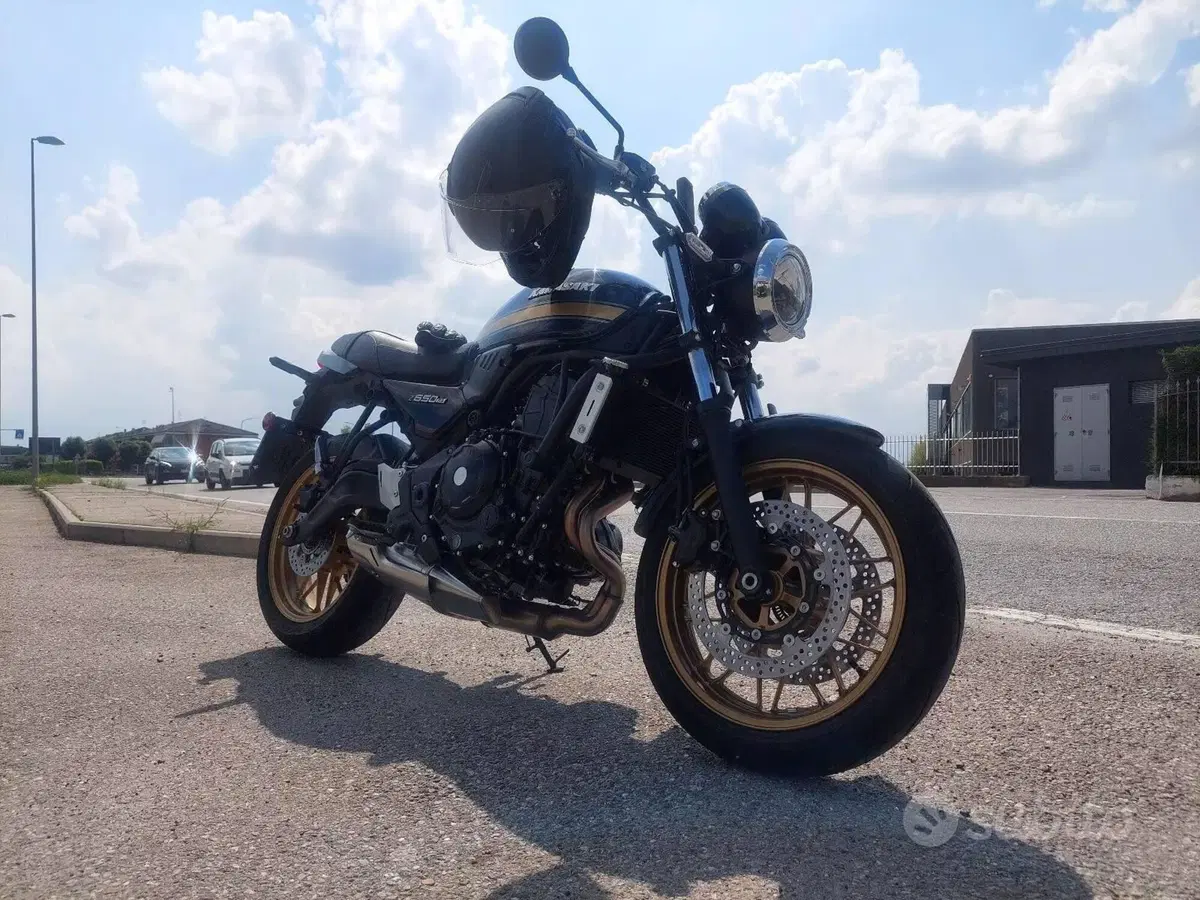 Kawasaki Z 650 RS (2025 - 26) (2)