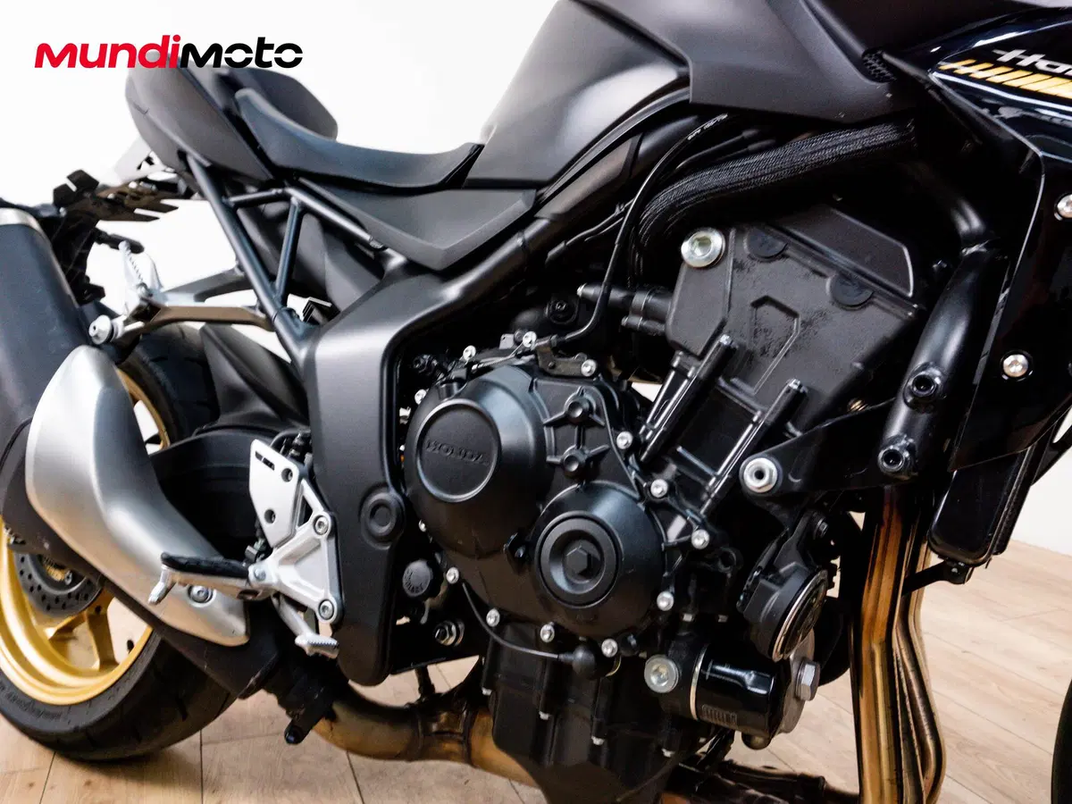 Honda CB 1000 Hornet SP (2025 - 26) (5)