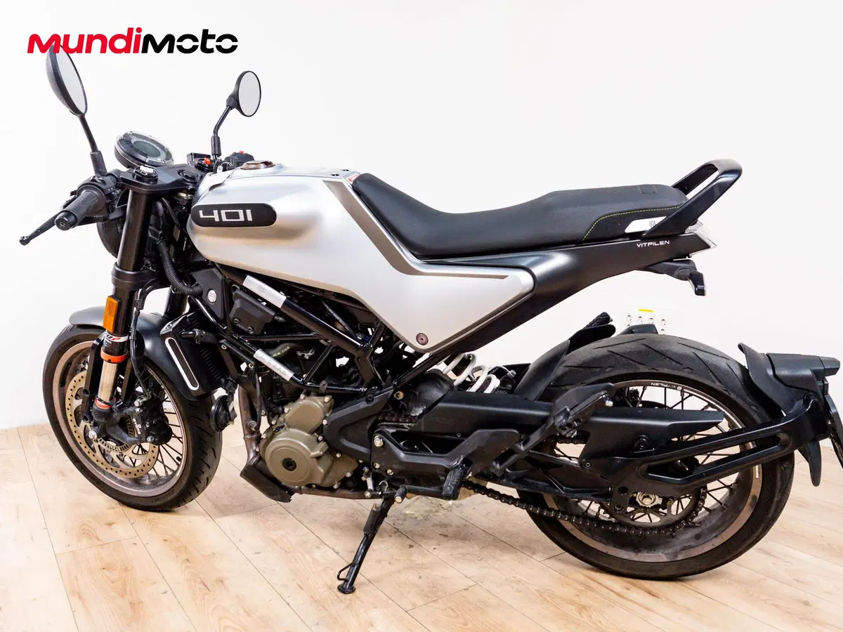 Husqvarna Svartpilen 401 (2024 - 26) (7)
