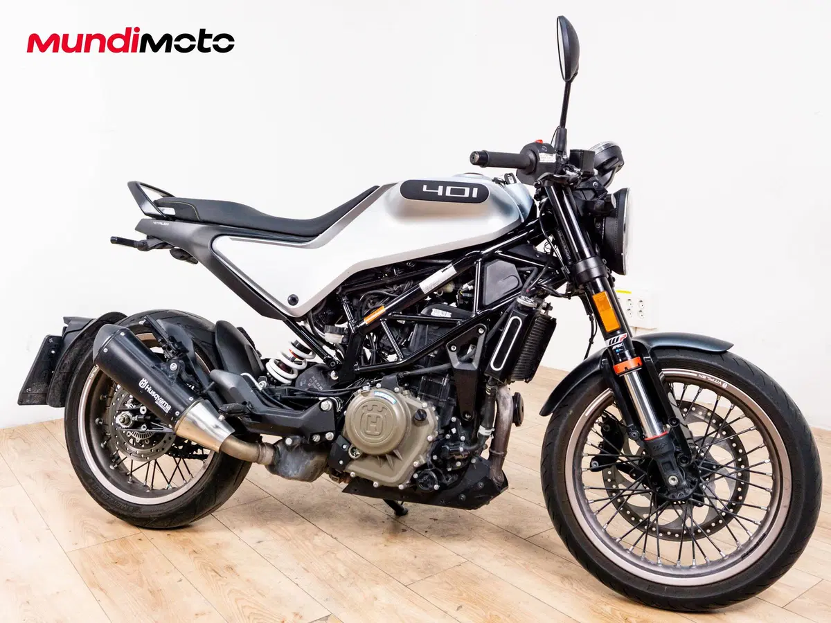 Husqvarna Svartpilen 401 (2024 - 26) (2)