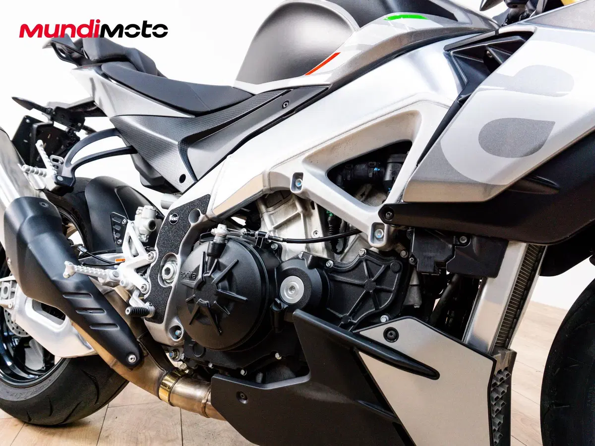 Aprilia Tuono V4 (2021 - 24) (5)