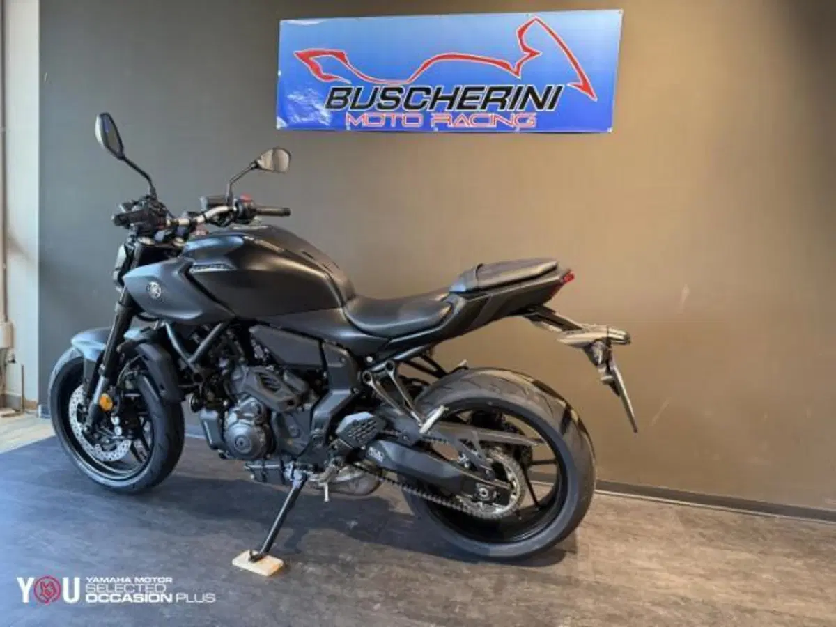 Yamaha MT-07 Y-AMT (2025 - 26) (7)
