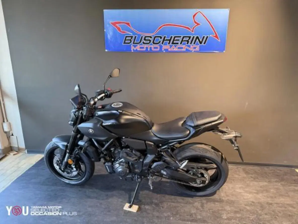 Yamaha MT-07 Y-AMT (2025 - 26) (5)