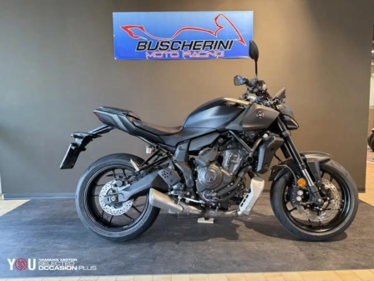 Yamaha MT-07 Y-AMT (2025 - 26) (3)