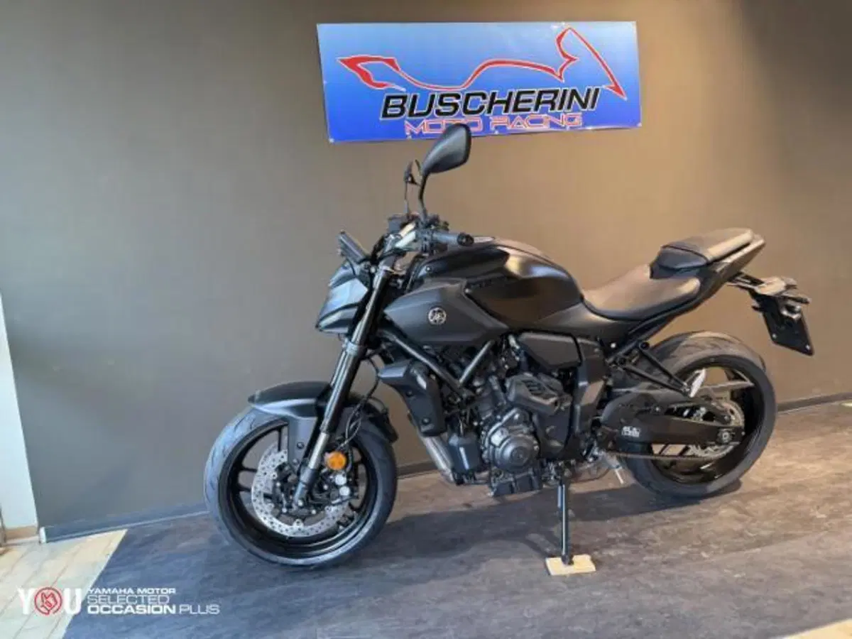 Yamaha MT-07 Y-AMT (2025 - 26) (10)