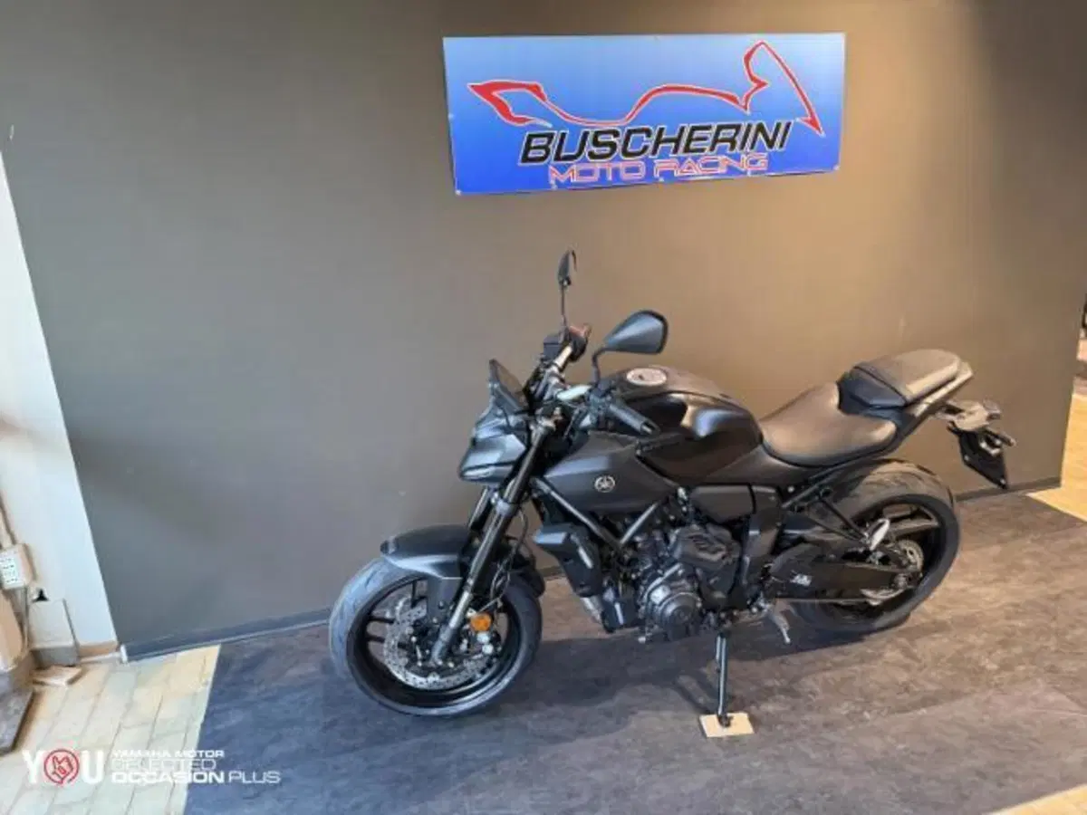 Yamaha MT-07 Y-AMT (2025 - 26) (6)