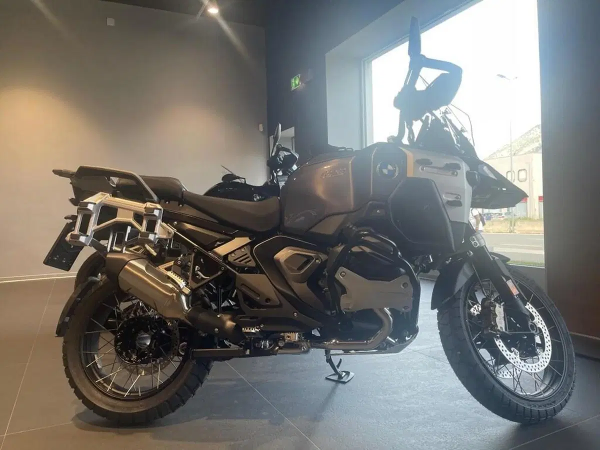 Bmw R 1300 GS Adventure Triple Black (2025 - 26) (2)