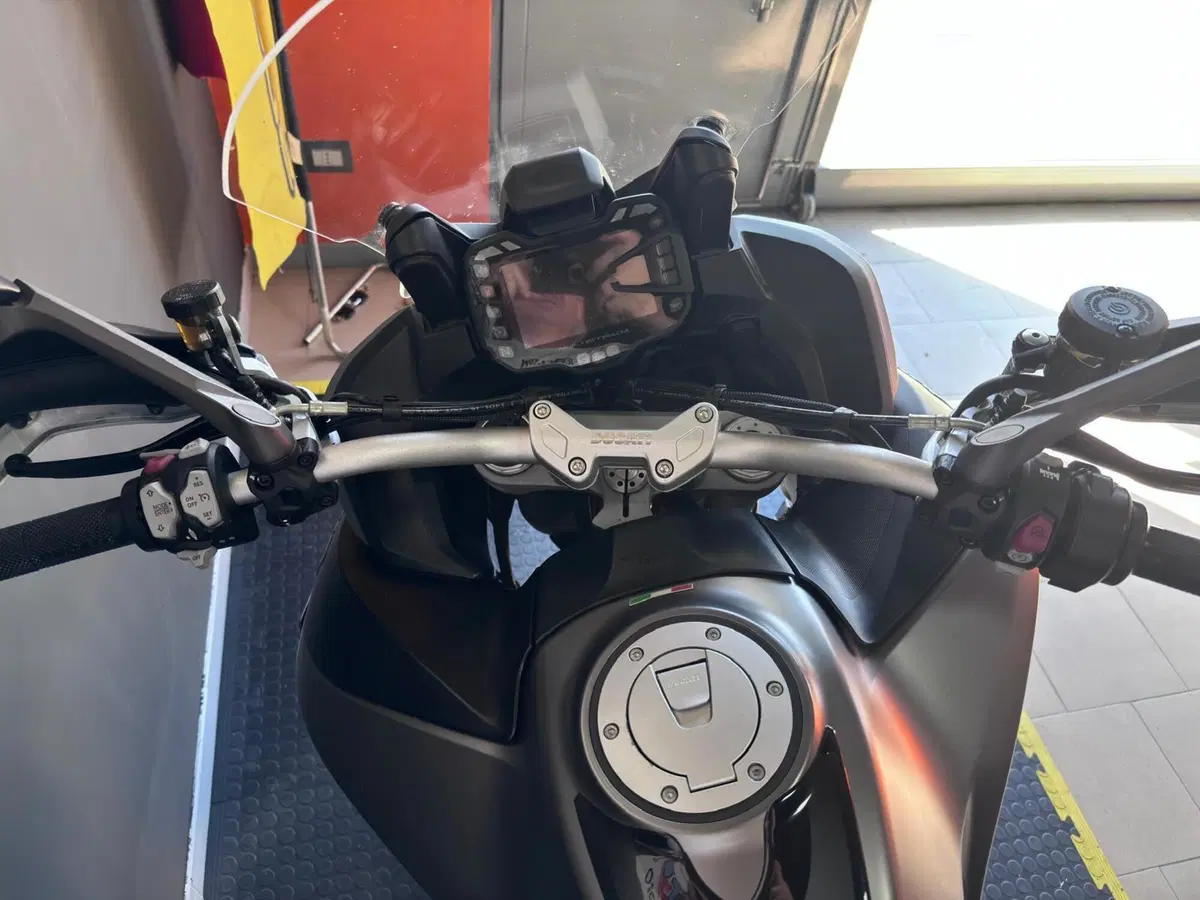 Ducati Multistrada 1260 S Grand Tour (2020) (11)