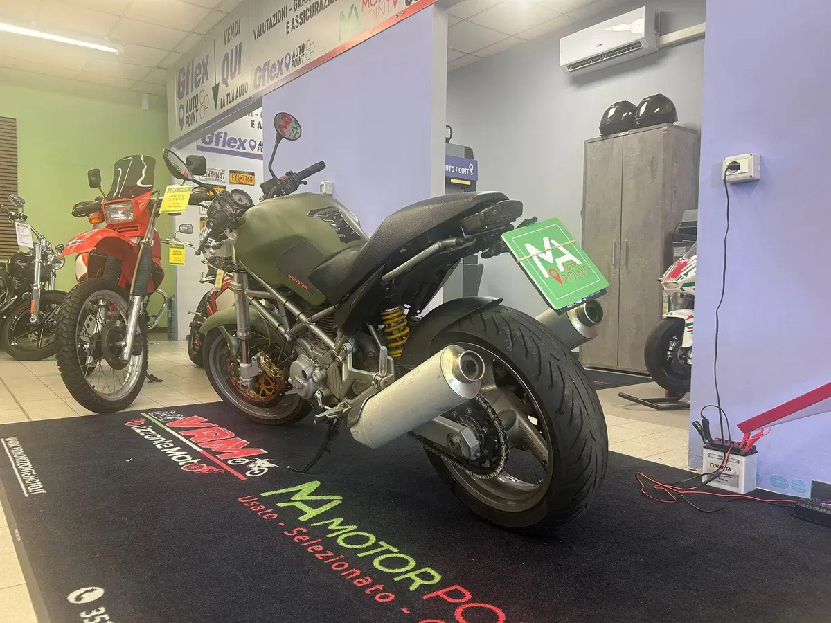 Ducati Monster 620 Dark (2003 - 06) (4)