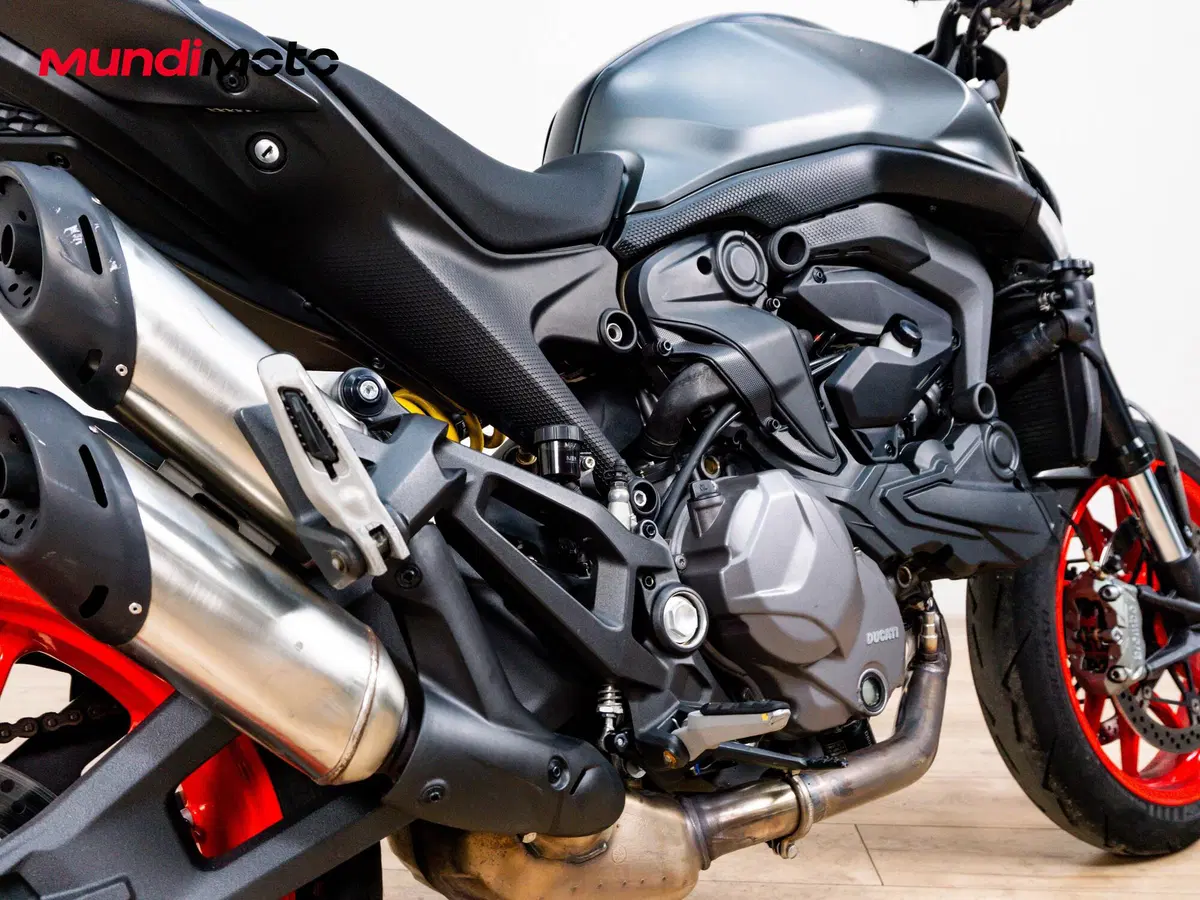 Ducati Monster 937 (2021 - 25) (4)