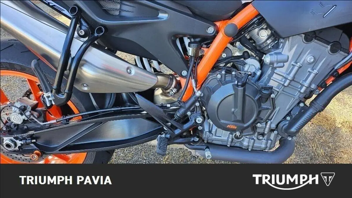 KTM 890 Duke R (2021 - 23) (19)