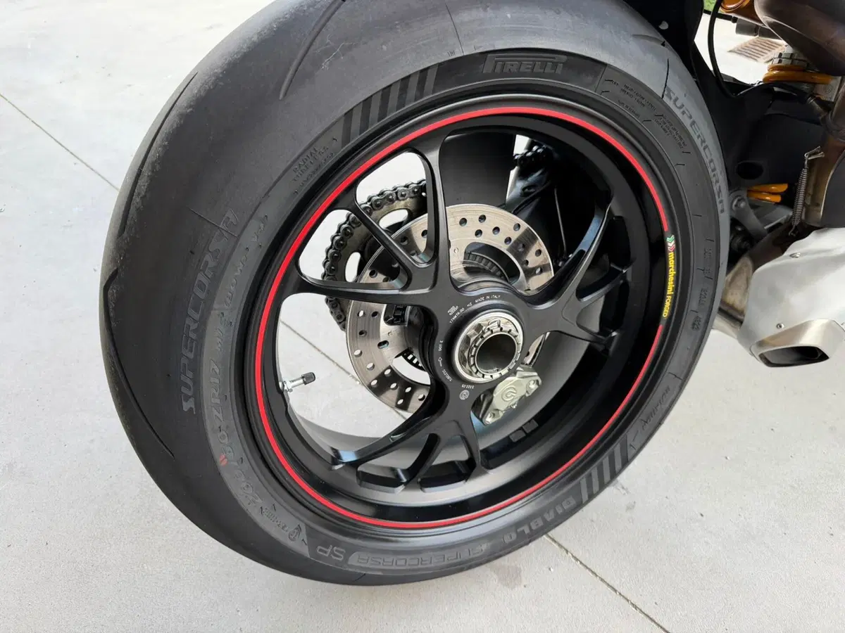 Ducati Panigale V4 S 1100 (2018 - 19) (8)