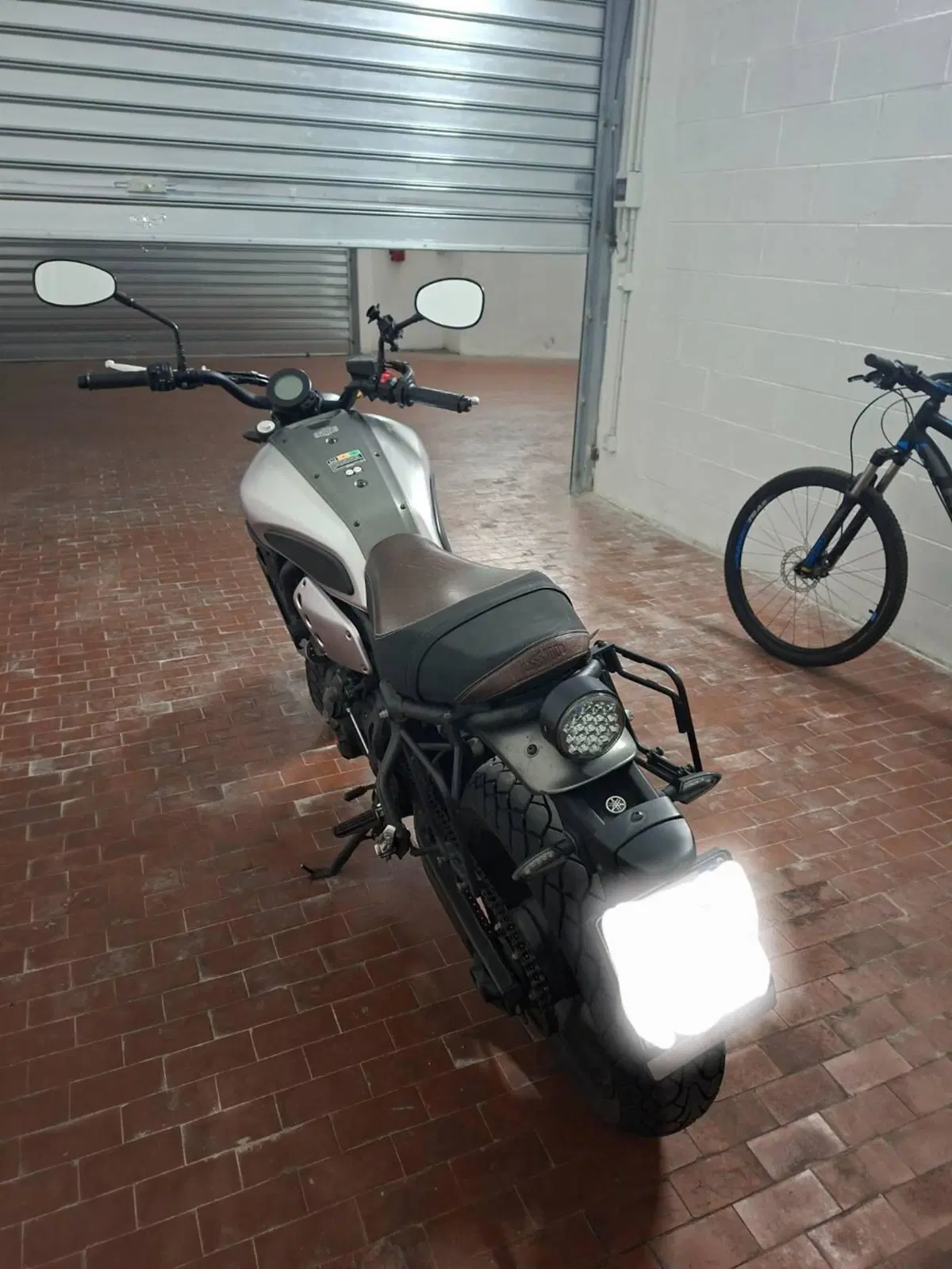 Yamaha XSR 700 ABS (2016 - 20) (6)