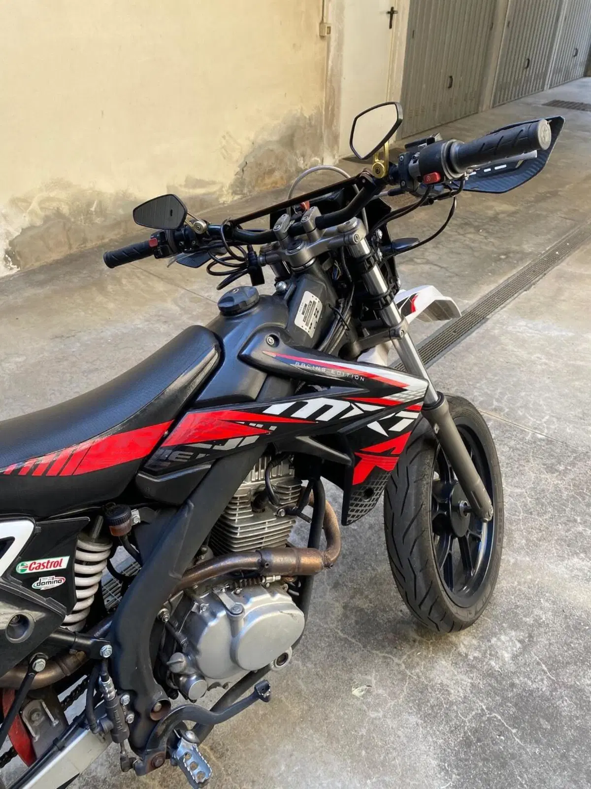 Rieju Marathon 125 Motard Pro (2017 - 20) (2)