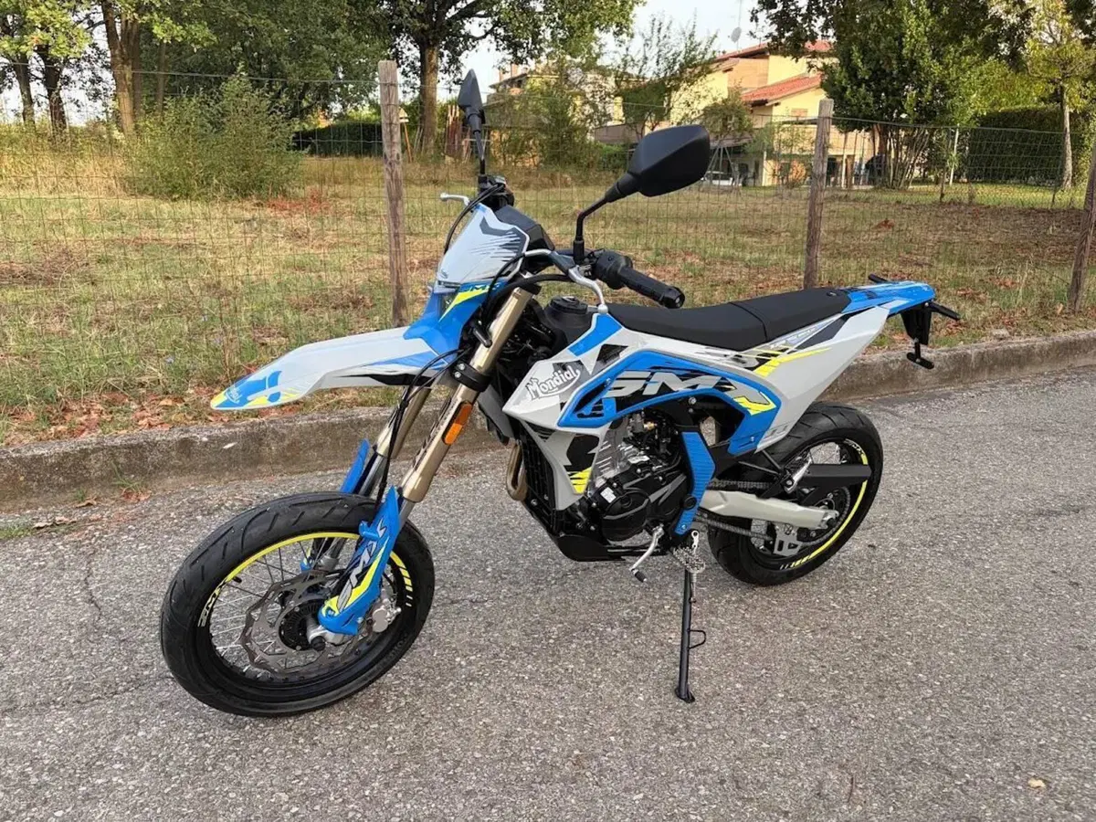 FB Mondial SMX 125 Motard (2025 - 26) (2)