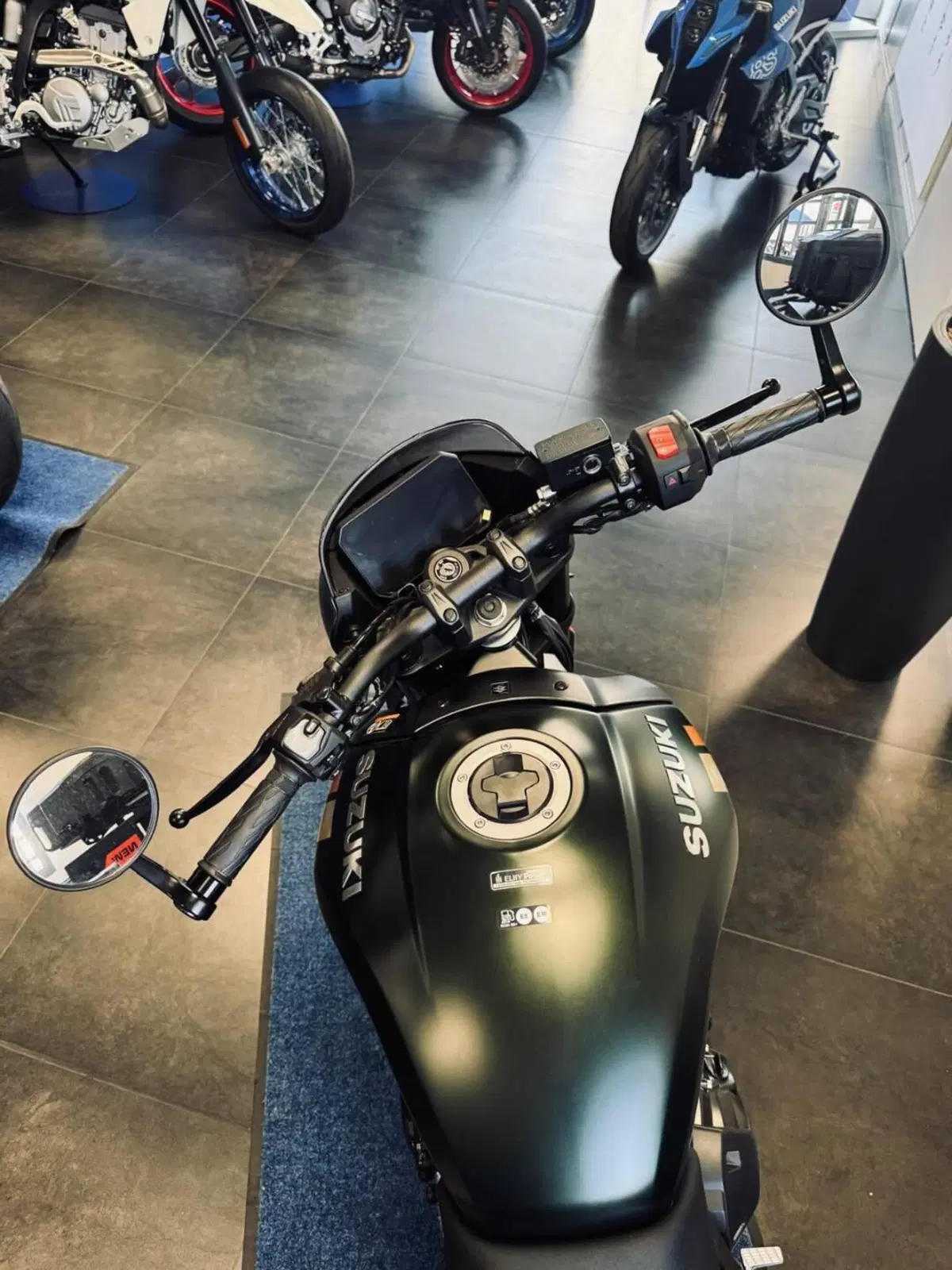 Suzuki GSX-8TT (2025 - 26) (4)