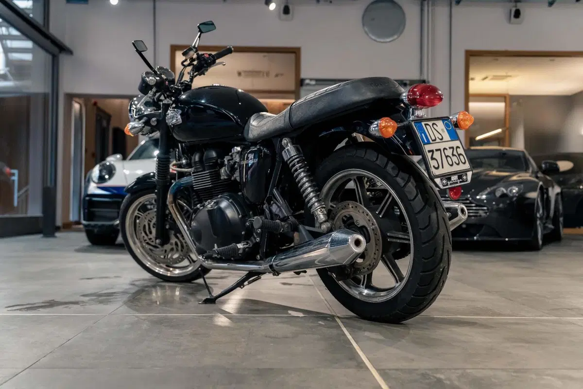 Triumph Bonneville T100 (2008 - 16) (10)
