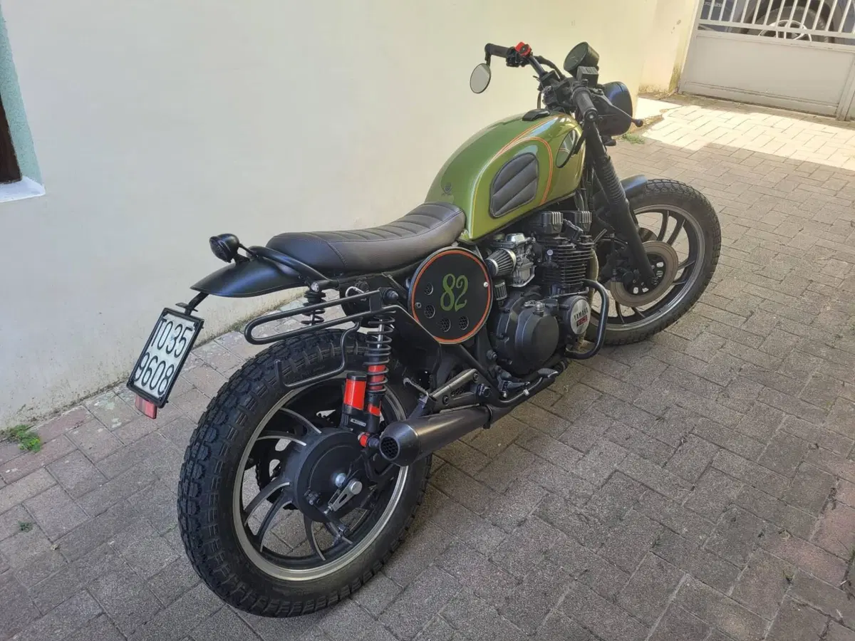 Yamaha XJ 550 (6)