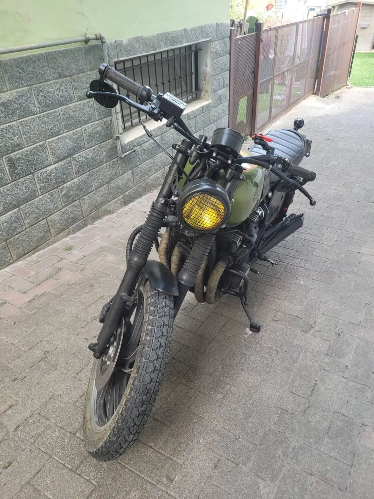 Yamaha XJ 550 (11)
