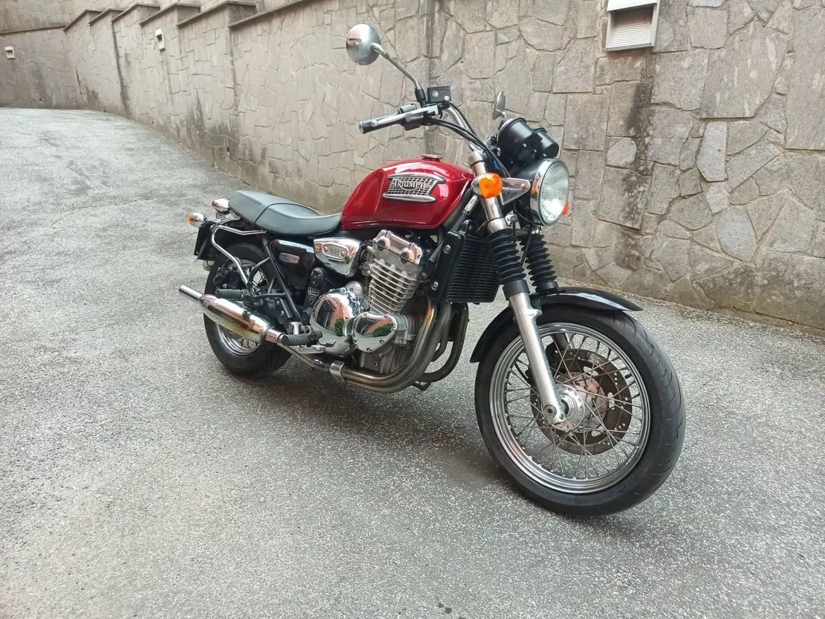 Triumph Thunderbird 900 (1995 - 01) (2)