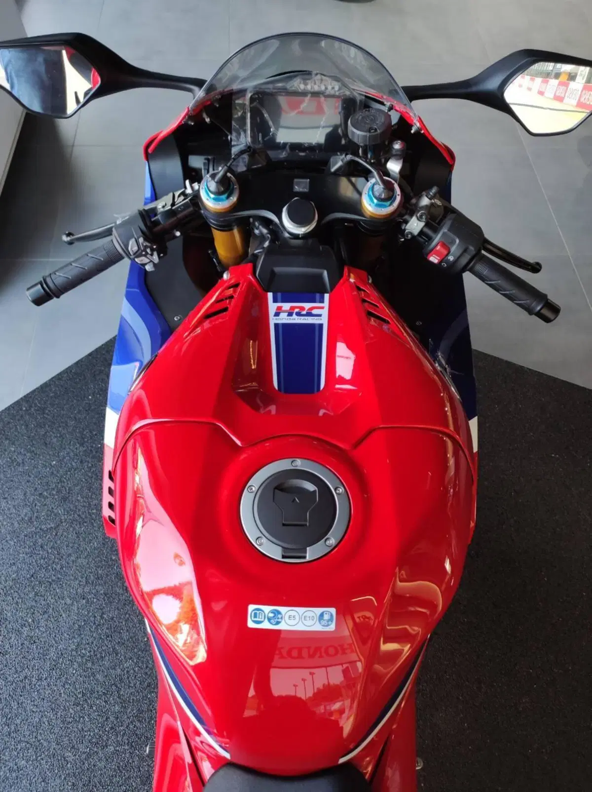 Honda CBR 1000 RR-R Fireblade SP (2024 - 26) (4)