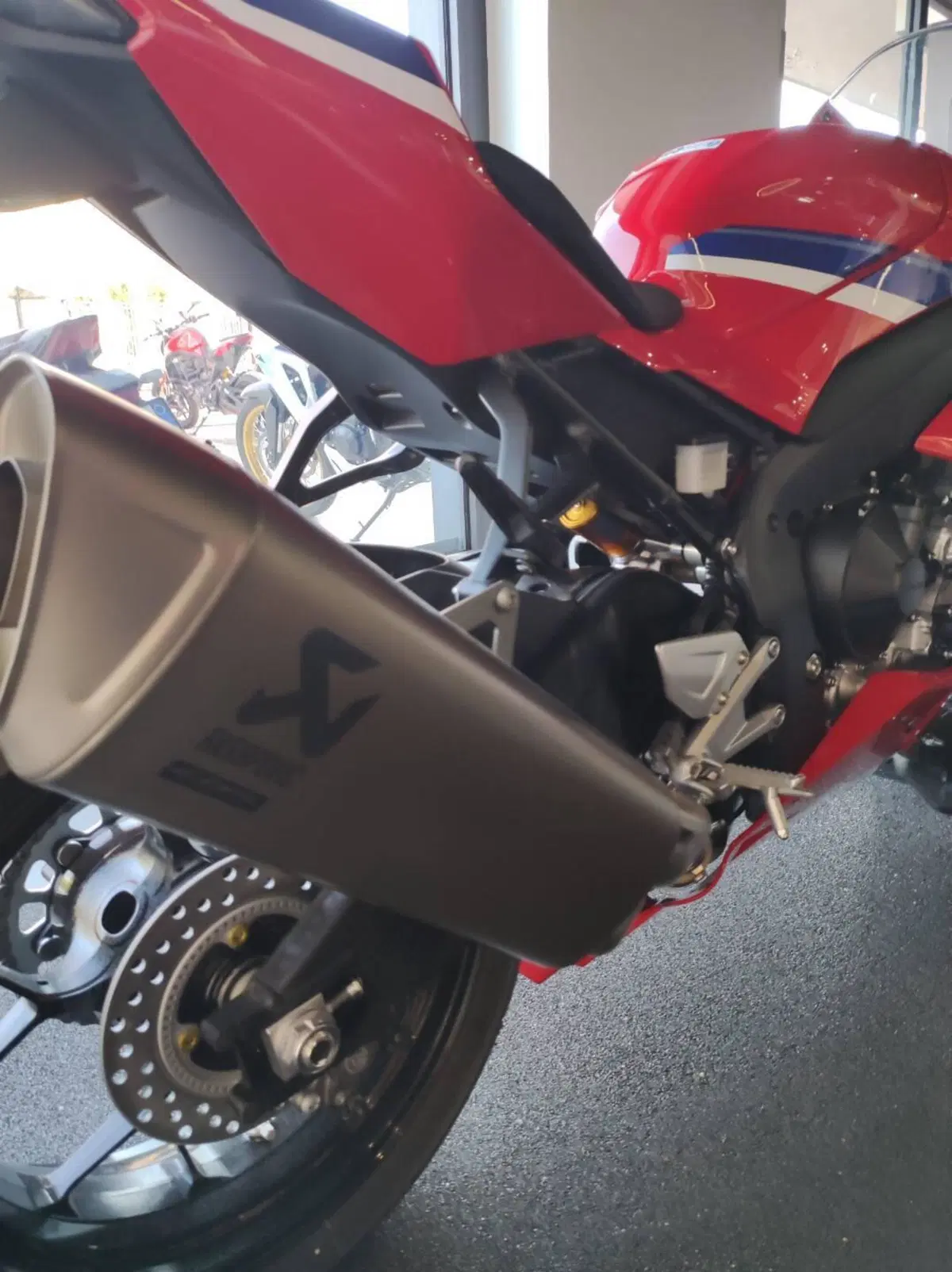 Honda CBR 1000 RR-R Fireblade SP (2024 - 26) (6)