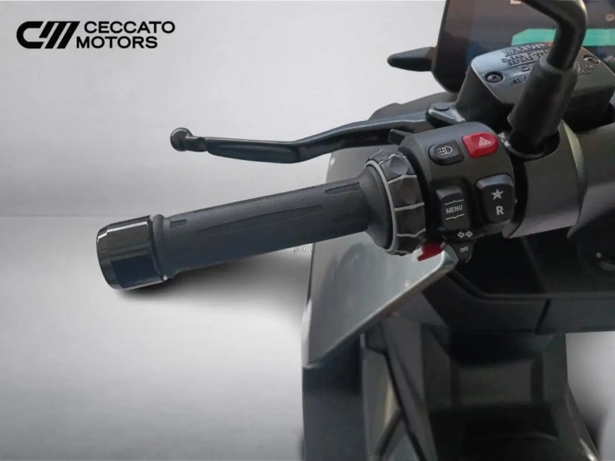 Bmw CE 04 (2021 - 25) (11)