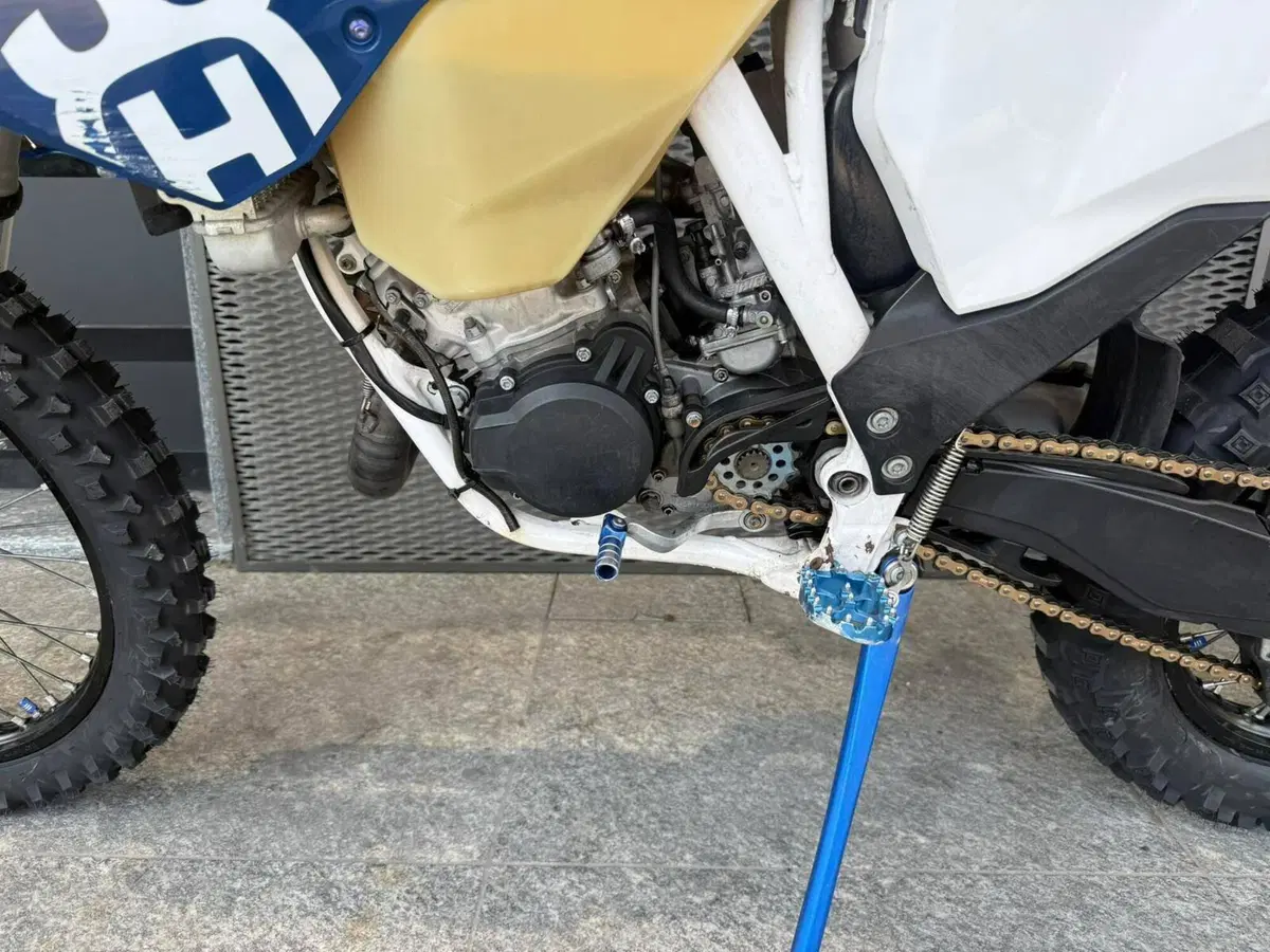 Husqvarna TE 125 (2016) (10)