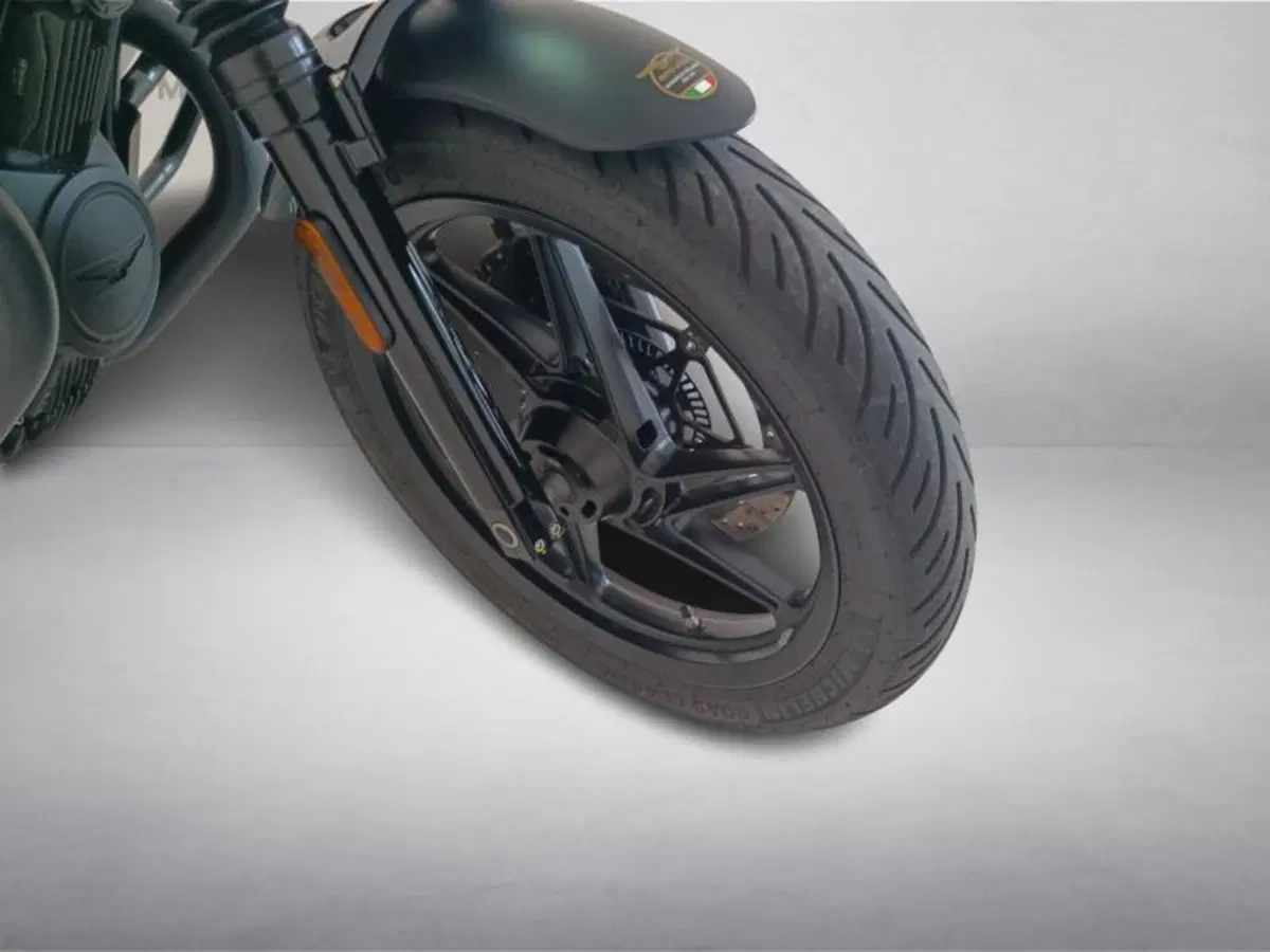 Moto Guzzi V7 850 Stone Special Abs (2021) (13)