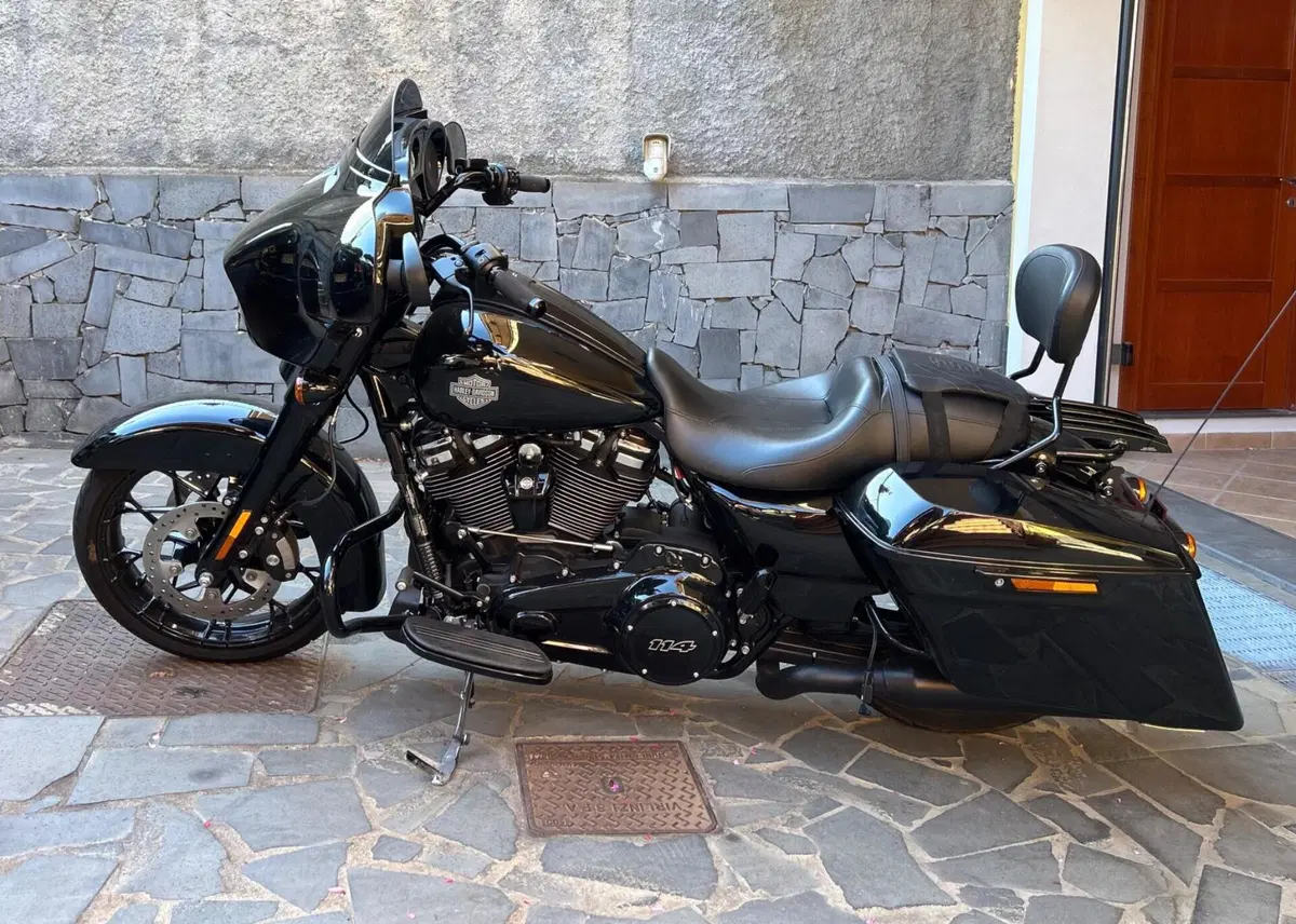 Harley-Davidson 114 Street Glide Special (2019 - 20) - FLHXS