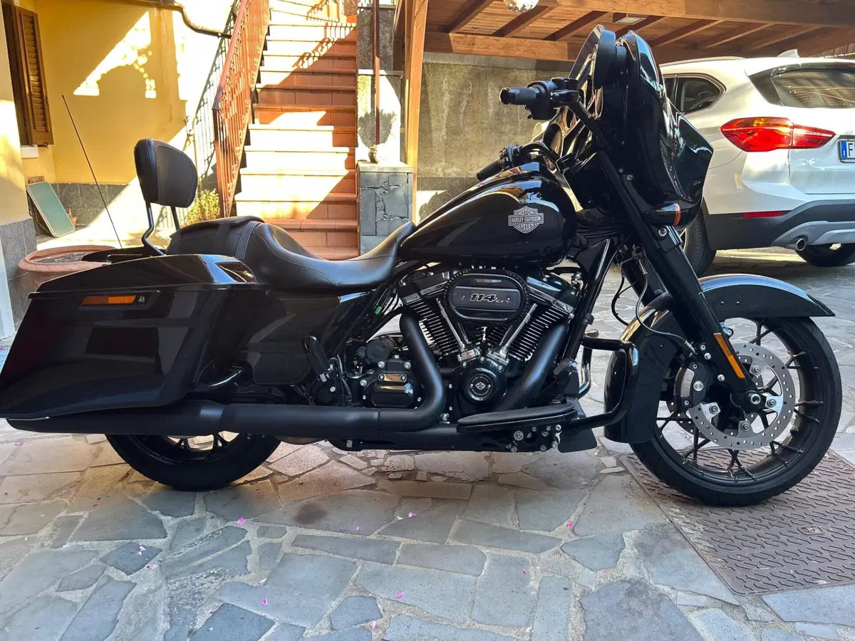 Harley-Davidson 114 Street Glide Special (2019 - 20) - FLHXS (5)