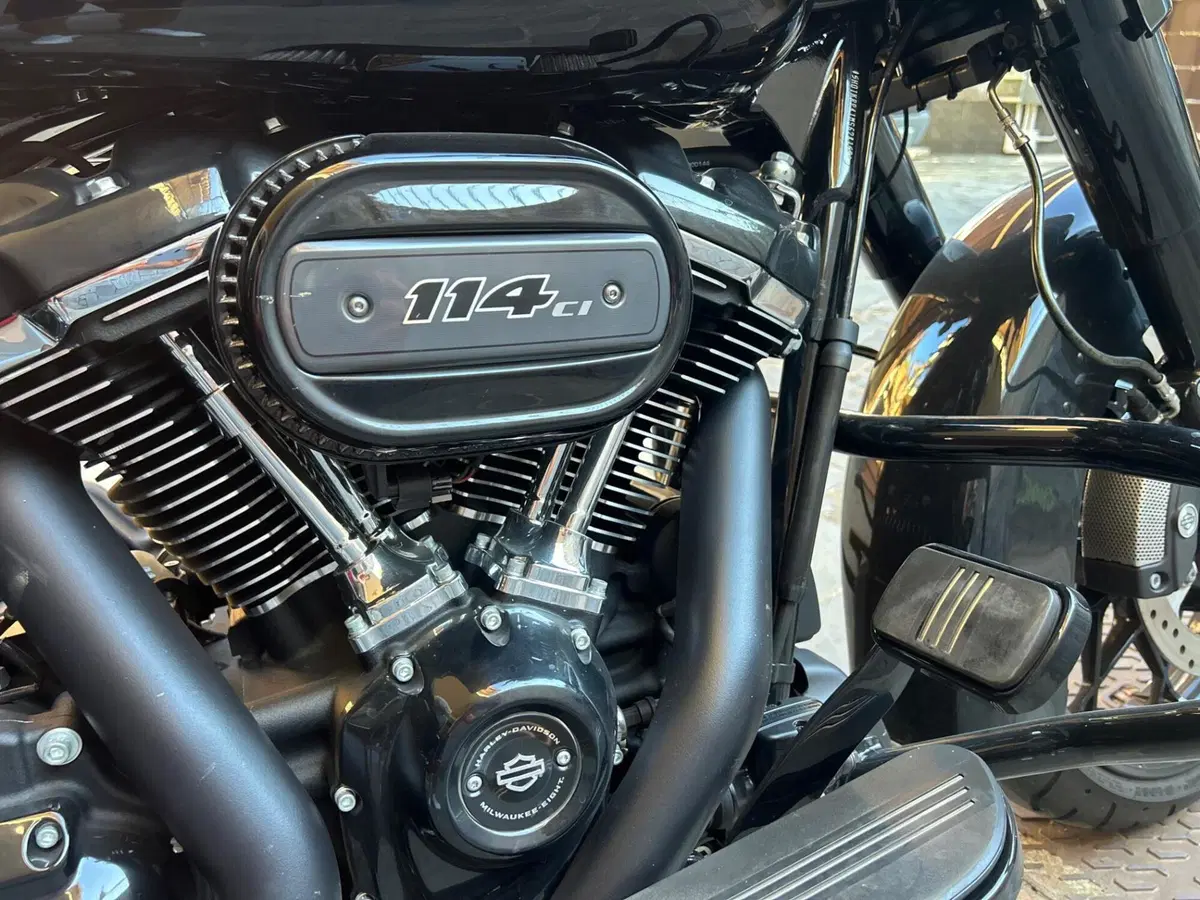 Harley-Davidson 114 Street Glide Special (2019 - 20) - FLHXS (6)
