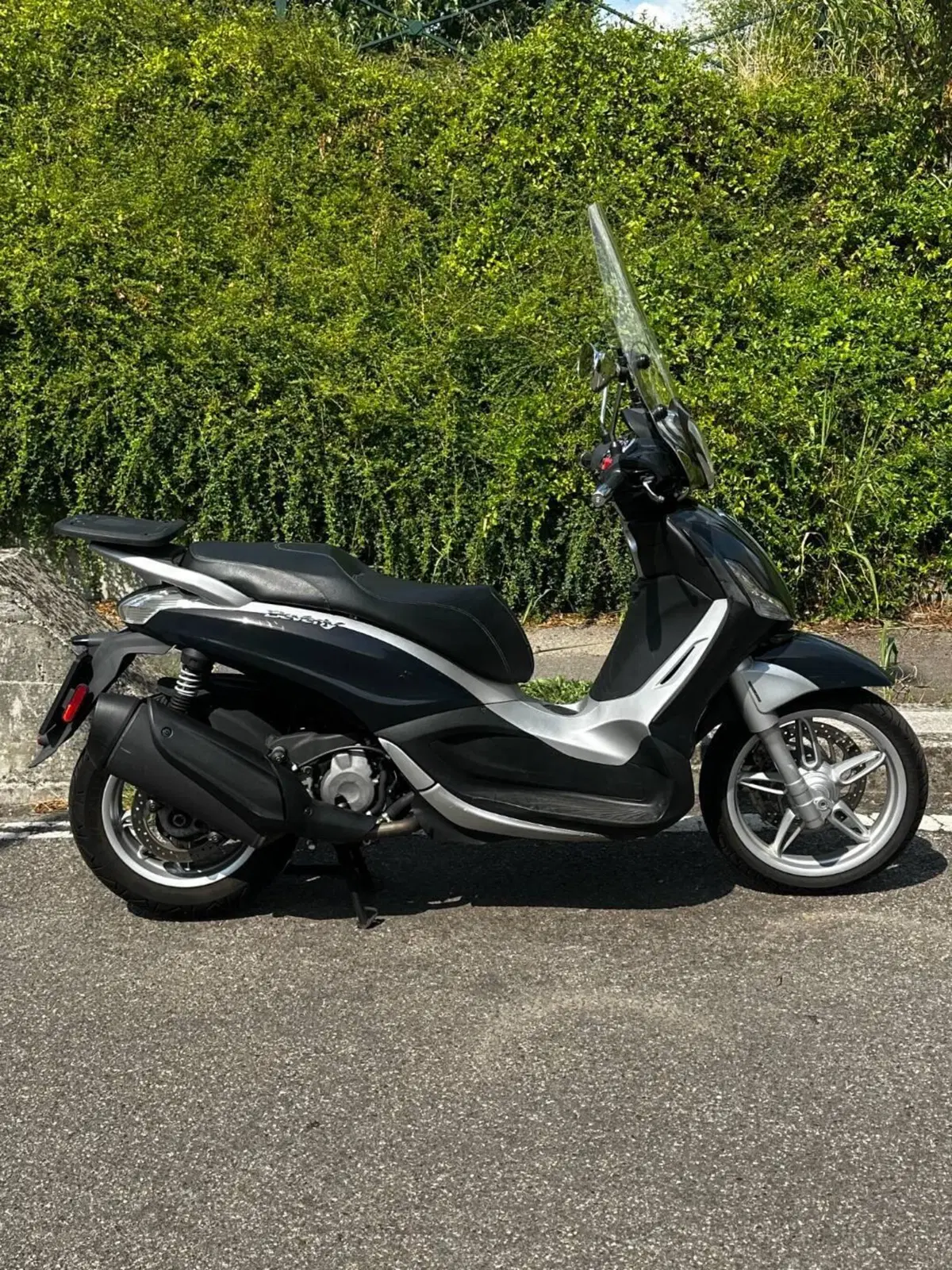 Piaggio Beverly 350 ABS (2016 - 20) (2)
