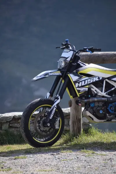 Husqvarna 701 Supermoto (2017 - 19) usata
